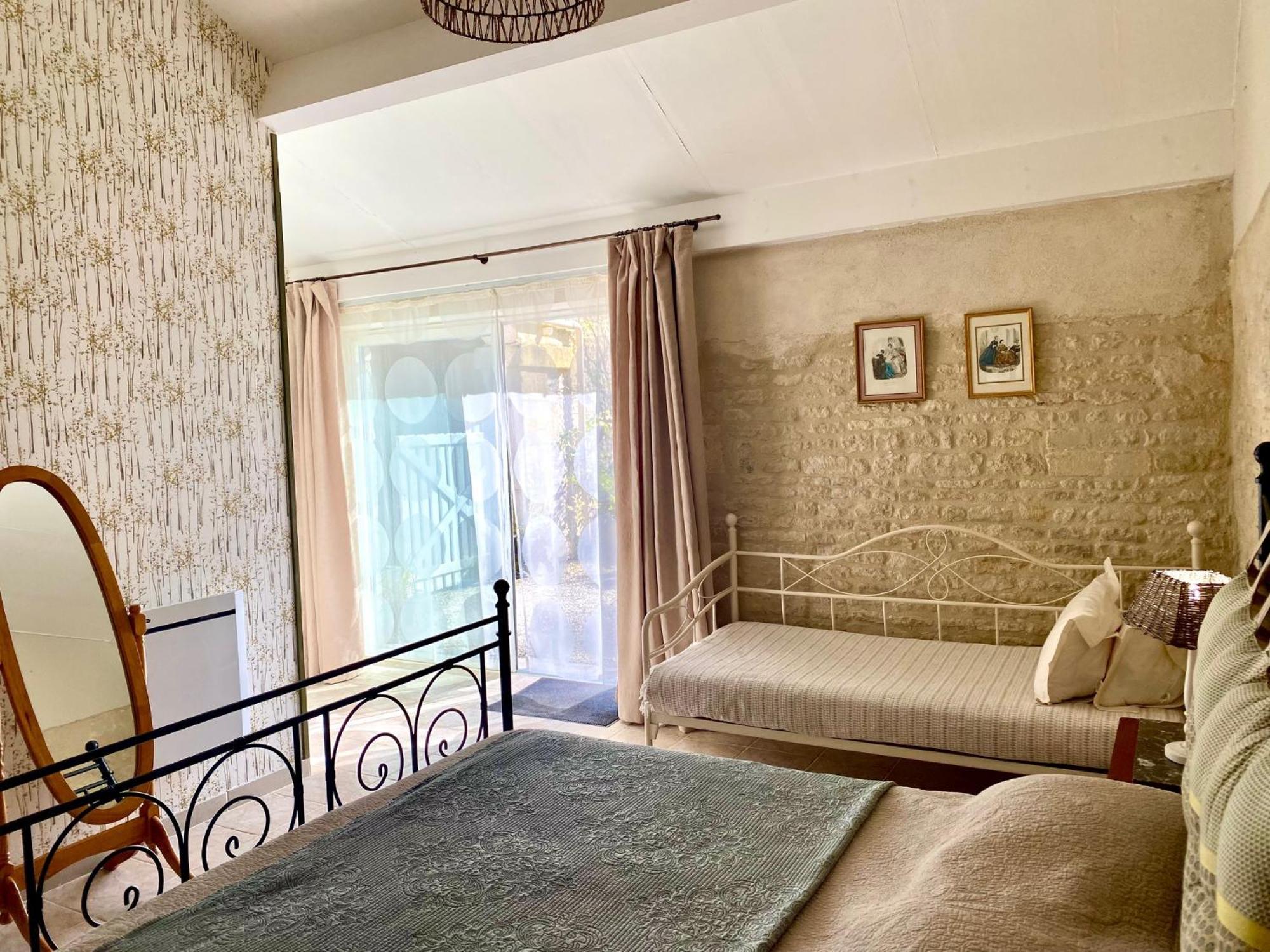 Aux Agapanthes, Chambres D'Hotes Charentaises De Charme Avec Piscine Aumagne Zewnętrze zdjęcie