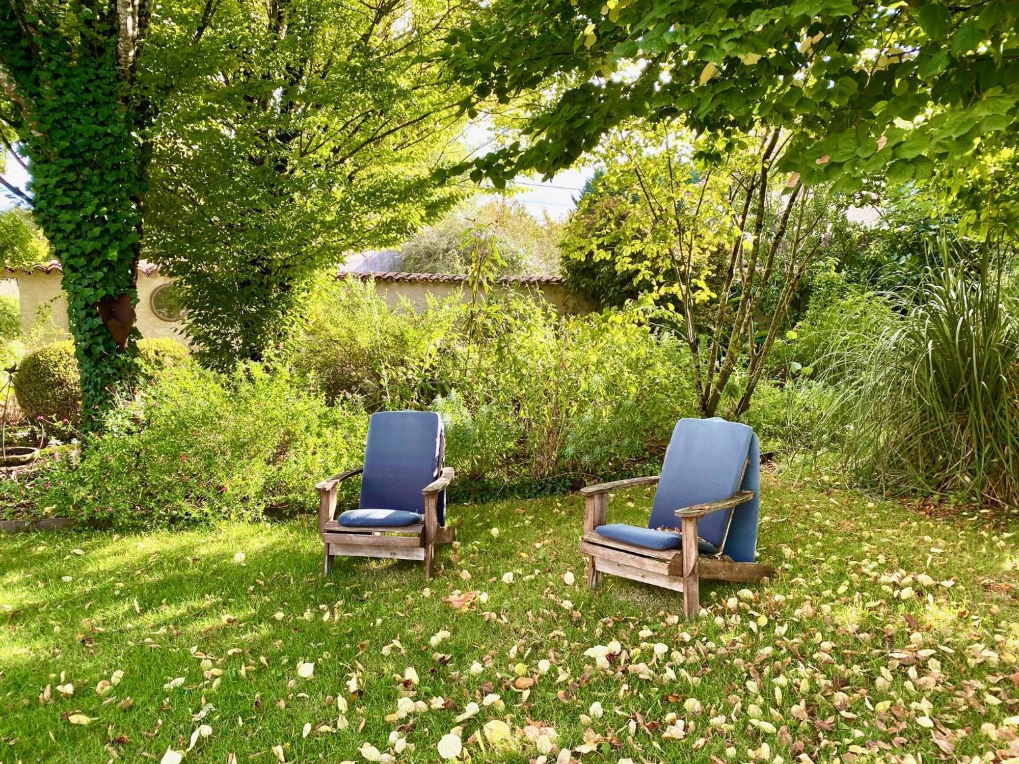 Aux Agapanthes, Chambres D'Hotes Charentaises De Charme Avec Piscine Aumagne Zewnętrze zdjęcie